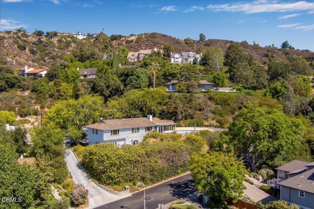 1372 Inverness Drive, Pasadena CA: https://media.crmls.org/mediaz/9cf214fd-797a-4c01-ad5e-eea2324b2857.jpg