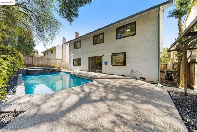 Image 50 of 60 For 921 Rock Canyon Cir