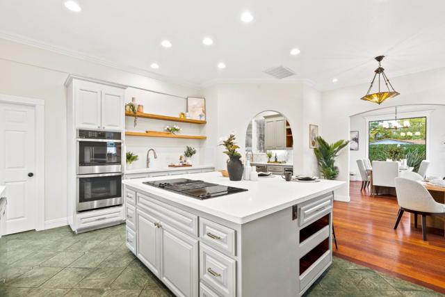 320 Cliff Drive, Aptos CA: https://media.crmls.org/mediaz/9cf2746e-5ae0-462f-be92-6e29cd2d2170.jpg