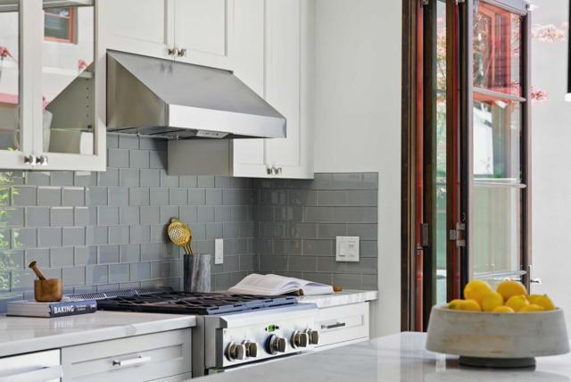 642 Middlefield Road, Palo Alto CA: https://media.crmls.org/mediaz/9cf2849f-5bd7-4c7e-9ef5-624bc062c870.jpg