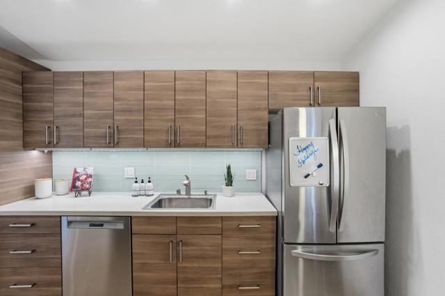 4117 George Avenue, San Mateo CA: https://media.crmls.org/mediaz/9cf3b320-58a6-4496-b879-c5497f745b88.jpg