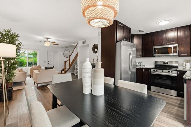 Detail Gallery Image 5 of 27 For 10640 King Phillip Ct, Santee,  CA 92071 - 4 Beds | 2 Baths