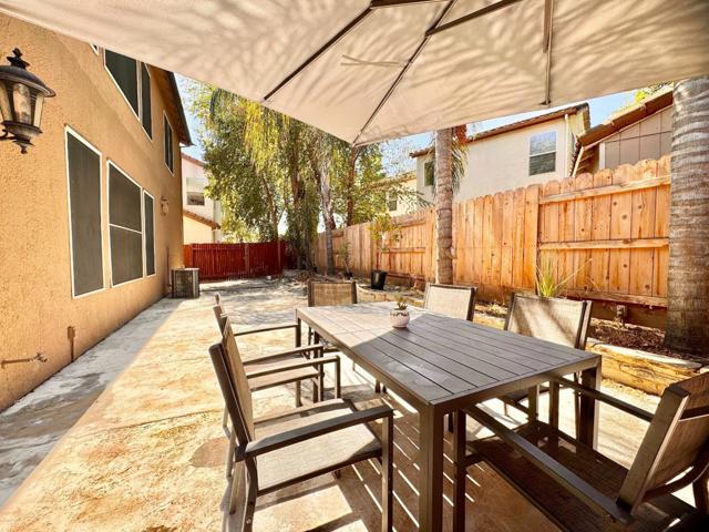 9562 E Park Drive, Elk Grove CA: https://media.crmls.org/mediaz/9cf49530-1ab0-4afa-801b-2c751241c45d.jpg