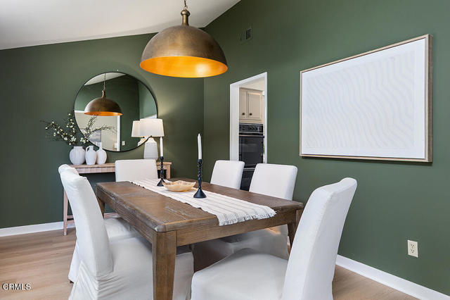 Detail Gallery Image 8 of 28 For 13017 Barto Dr, Granada Hills,  CA 91344 - 3 Beds | 2 Baths