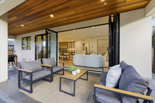 852 La Para Avenue, Palo Alto CA: https://media.crmls.org/mediaz/9cf6625c-8c8b-49f5-9821-3aaf5f271999.jpg