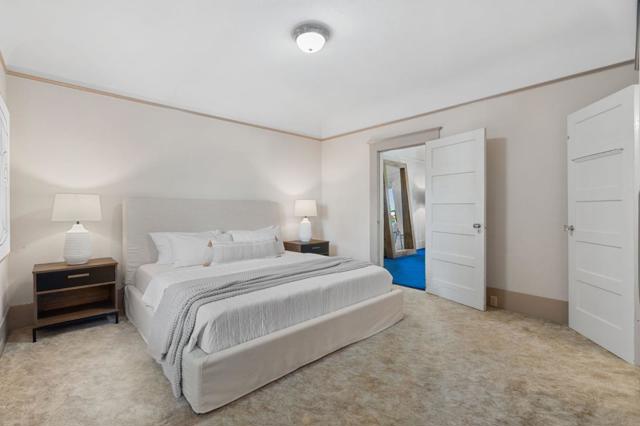 17 Oak Street, Los Altos CA: https://media.crmls.org/mediaz/9cf6cfaf-36d0-42a1-88dd-14b85e0dcf4b.jpg
