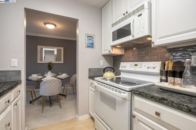 39887 Cedar Blvd, Newark CA: https://media.crmls.org/mediaz/9cf74366-020c-448d-9eac-fb76c1fb09d2.jpg