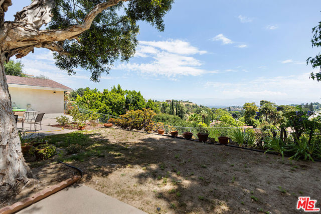 3450 White Rose Way photo 4