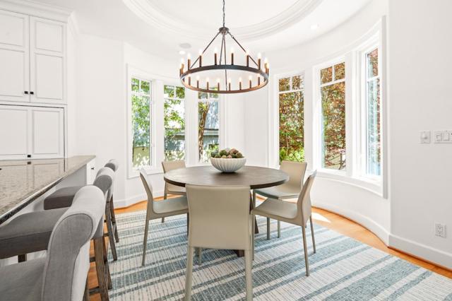6 Zachary Court, Menlo Park CA: https://media.crmls.org/mediaz/9cf8da90-bda2-4e46-b0bc-91bee18aac5b.jpg