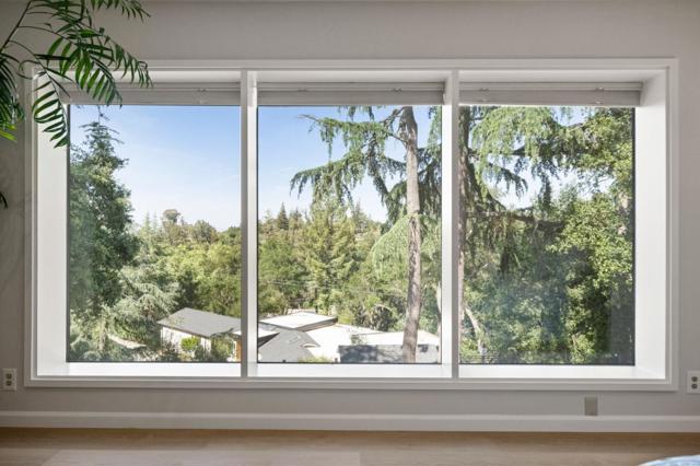 1670 Whitham Avenue, Los Altos CA: https://media.crmls.org/mediaz/9cf94324-13a7-4122-bc47-2d21830ee661.jpg