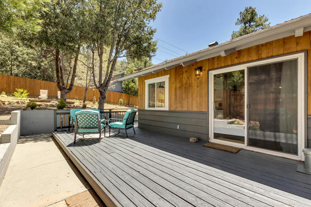 25440 Rim Rock Road, Idyllwild CA: https://media.crmls.org/mediaz/9cfab73f-68f6-4435-ad00-e314e3bc94bb.jpg