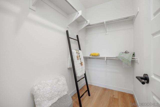 13014 Lumen Way, San Diego CA: https://media.crmls.org/mediaz/9cfc3b14-b4f9-4016-96f1-3f67b8027cce.jpg