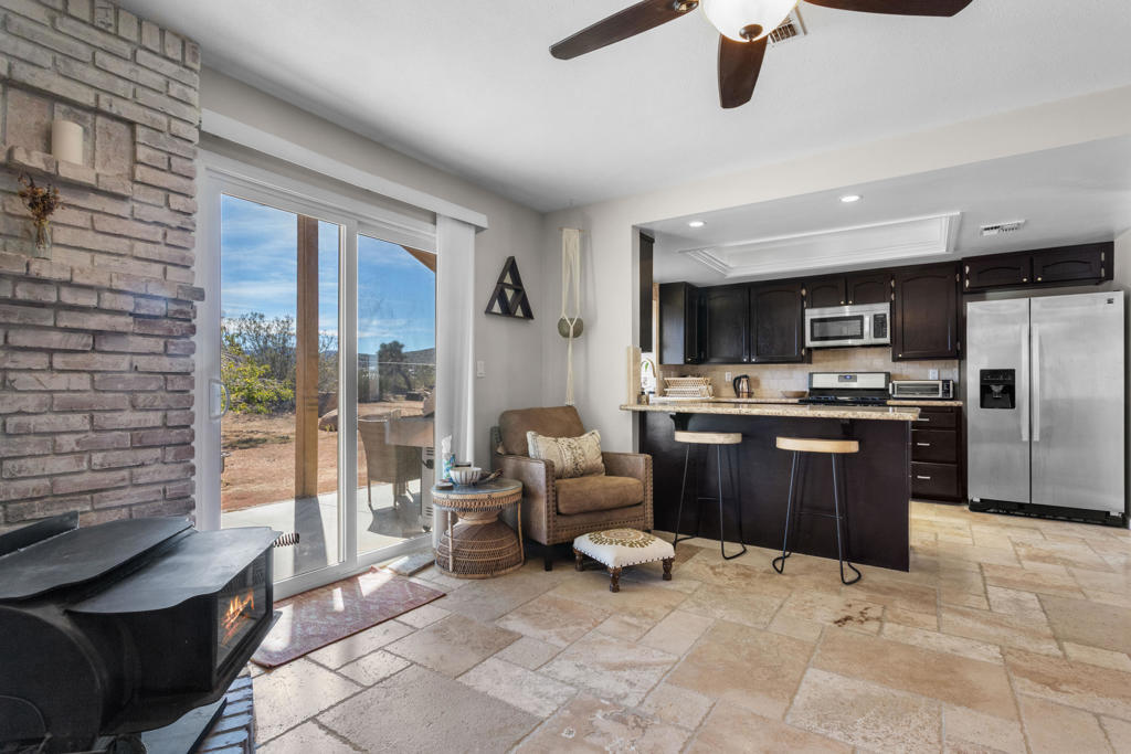 MLS #219138581DA image #8