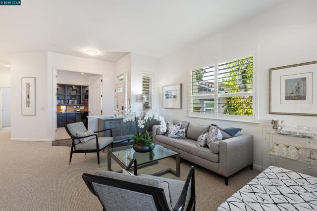 2854 Saklan Indian Dr, Walnut Creek CA: https://media.crmls.org/mediaz/9cfd3ff6-0ce0-480a-a205-6c40997a4694.jpg
