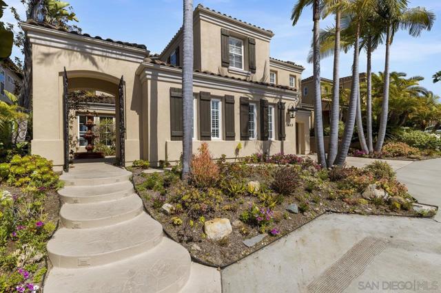 11649 Thistle Hill Pl, San Diego CA: https://media.crmls.org/mediaz/9cfdb2d1-83e1-4ec1-901e-b642213866fc.jpg