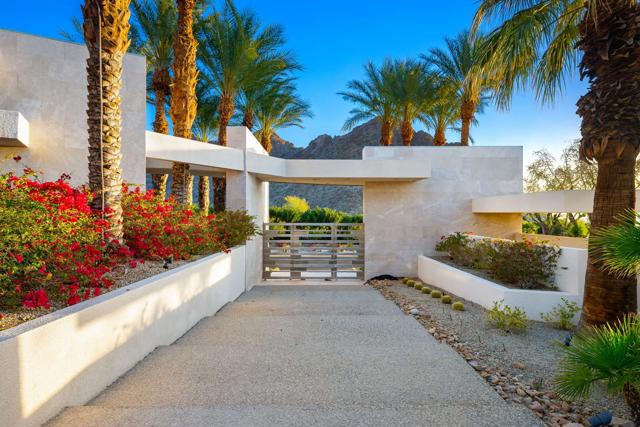 79095 Tom Fazio N Lane, La Quinta CA: https://media.crmls.org/mediaz/9cfe84a3-4aeb-4ced-acb0-e3a4b8cf03a2.jpg