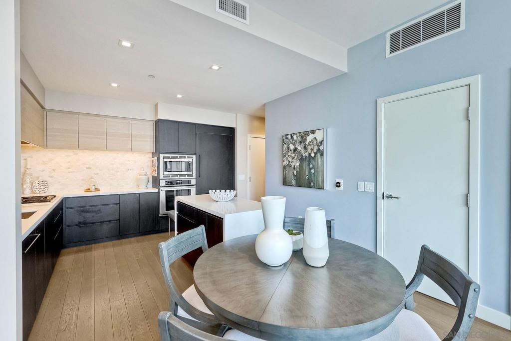 MLS #250036527SD img 10