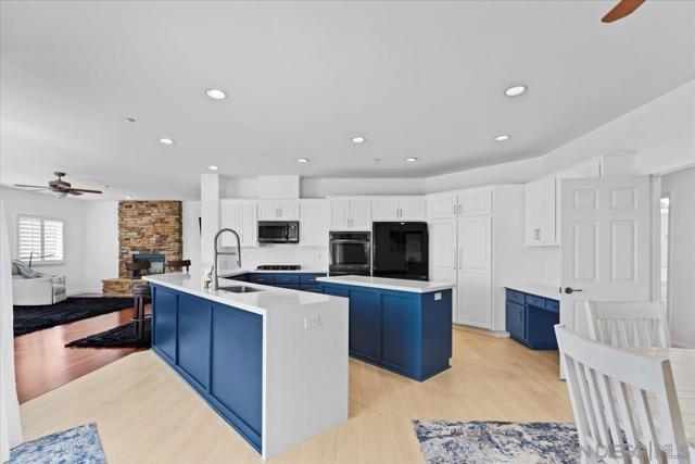 31252 North Star Way, Valley Center CA: https://media.crmls.org/mediaz/9cff050a-af17-4957-b03e-a84b3a9e4476.jpg