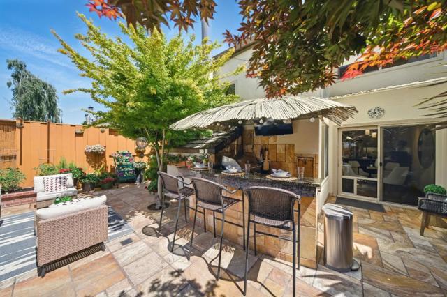 34919 Oyster Bay Terrace, Fremont CA: https://media.crmls.org/mediaz/9cff52c0-d98c-4ff0-8d20-95d9dc0934ec.jpg