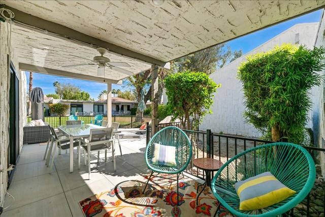 2134 S Sunshine Circle, Palm Springs, CA 92264