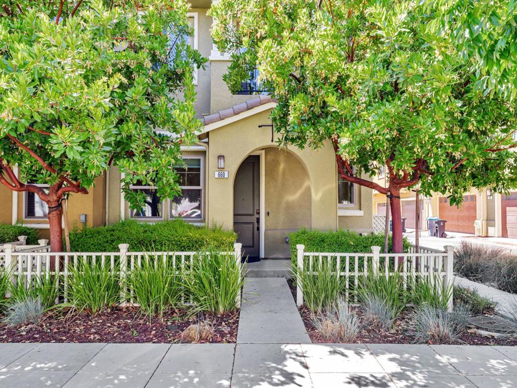660 Tyrella Avenue