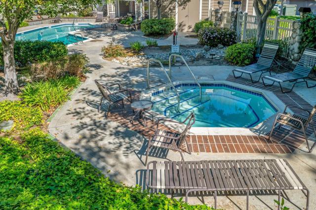 Detail Gallery Image 25 of 38 For 1091 Shadowridge Dr #118,  Vista,  CA 92081 - 2 Beds | 2 Baths