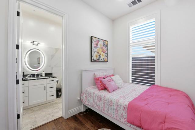 43141 Continental Drive, Fremont CA: https://media.crmls.org/mediaz/9d0225b0-28a0-46b8-8287-559292b8d51f.jpg