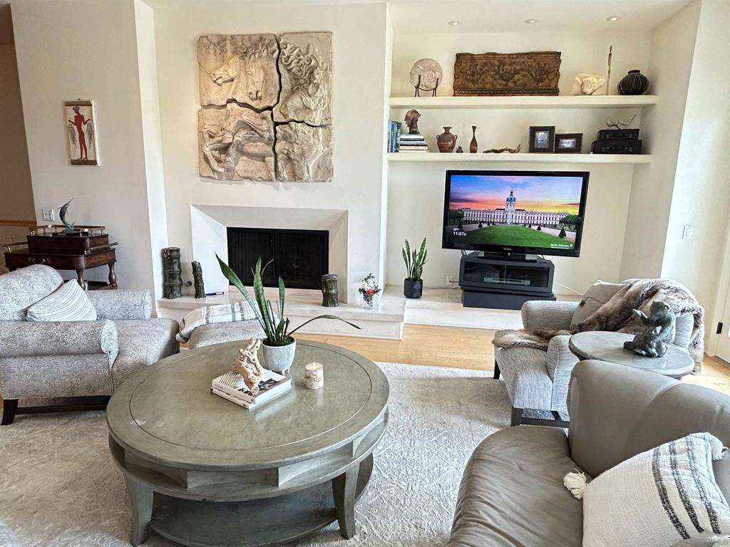 1841 Montgomery Cardiff By The Sea - photo 3