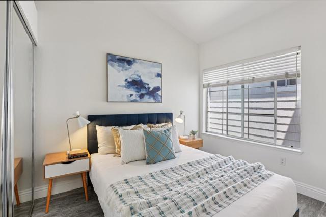 595 Shoal Circle,  CA: https://media.crmls.org/mediaz/9d025cb8-de65-4210-b99e-12d35fe71931.jpg