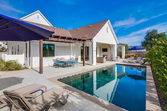1221 Gable Court, San Marcos CA: https://media.crmls.org/mediaz/9d02ad55-30da-400a-bdc7-511dacf9cf6c.jpg