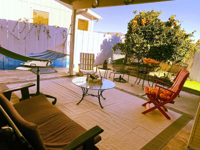 629 Via Santiago, Vista CA: https://media.crmls.org/mediaz/9d02db68-57b4-4fc8-a0dc-d510f9b31673.jpg