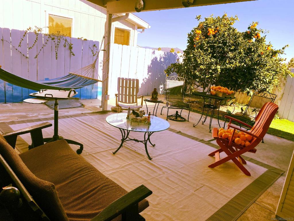 MLS #250043142SD image #17