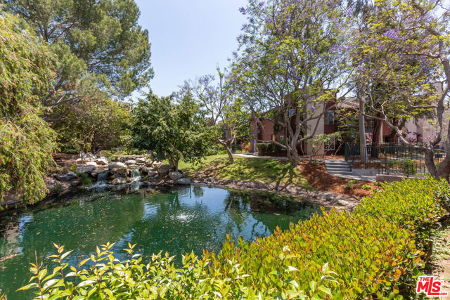 5302 Summertime Lane photo 3