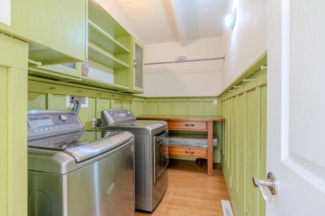 731 Rockaway Beach Avenue, Pacifica CA: https://media.crmls.org/mediaz/9d02ff35-04a3-47d4-914f-309110b626c3.jpg