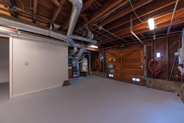 140 Saint Charles Avenue, San Francisco CA: https://media.crmls.org/mediaz/9d031232-9f2d-4d64-8a56-ea8e8d5e0c14.jpg