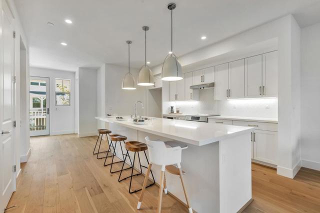231 Oak Circle, Walnut Creek CA: https://media.crmls.org/mediaz/9d052c0a-820f-4eeb-be37-6e77f1372e50.jpg