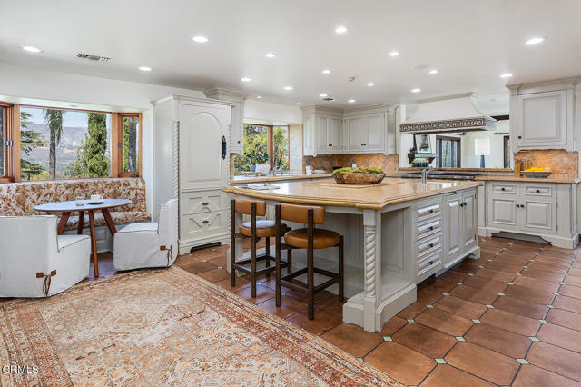 Detail Gallery Image 20 of 73 For 420 Inverness Dr, La Canada Flintridge,  CA 91011 - 6 Beds | 5/1 Baths