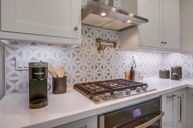 10477 YELLOW ROSE LANE, San Diego CA: https://media.crmls.org/mediaz/9d063806-1270-469d-921f-3cebeb005b61.jpg