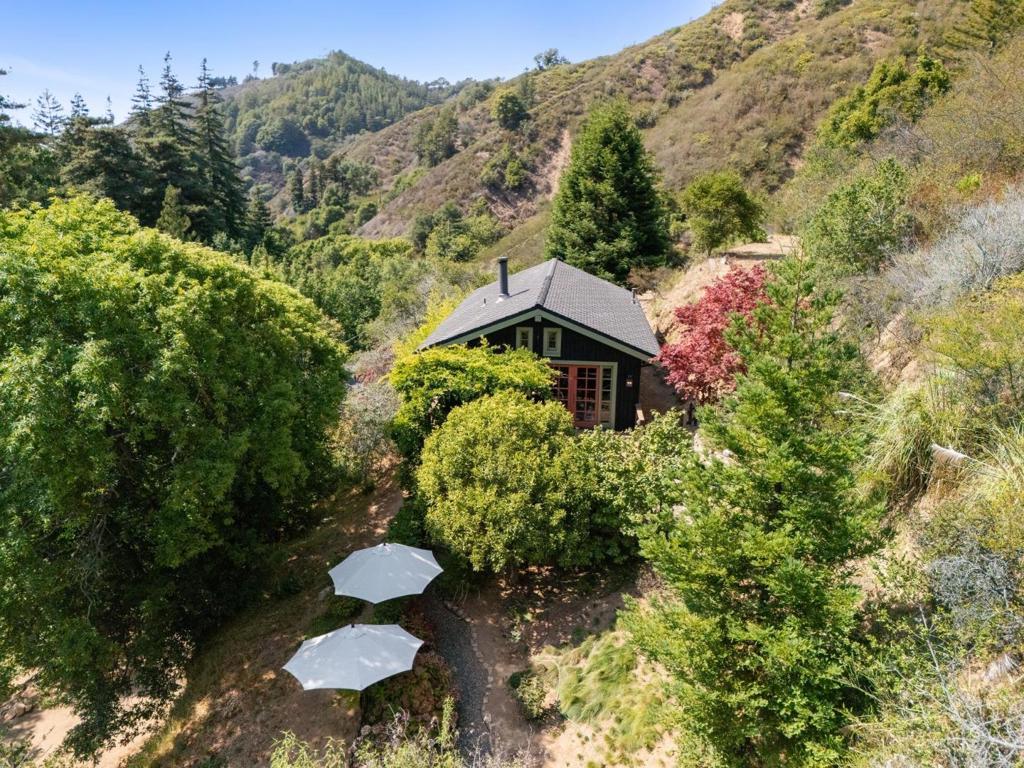 https://media.crmls.org/mediaz/9d0642a4-3ddb-47f1-ba66-8fdc3a7364ba.jpg?preset=X-Large