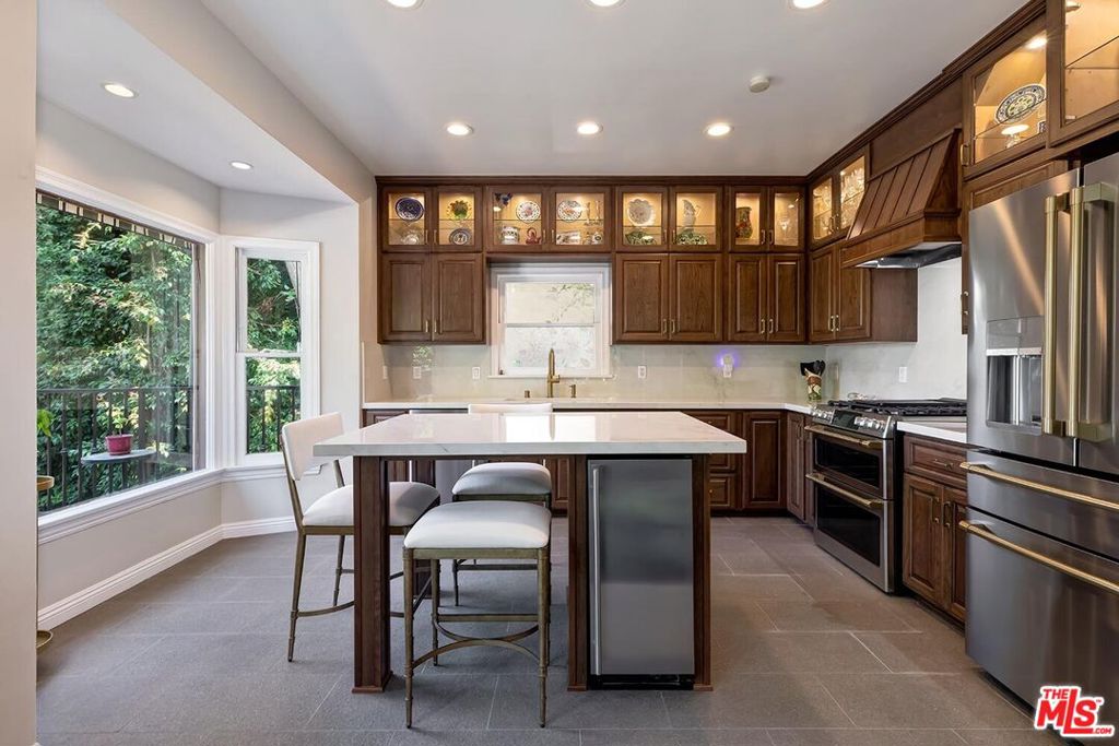 MLS #25602747 image #14