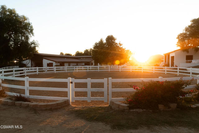 1451 E La Loma Avenue, Somis CA: https://media.crmls.org/mediaz/9d07188a-0c3c-4475-8bf0-237841eb0c7a.jpg
