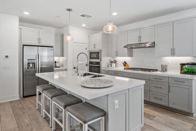 Image 14 of 37 For 15447 Van Lodensteyn Way