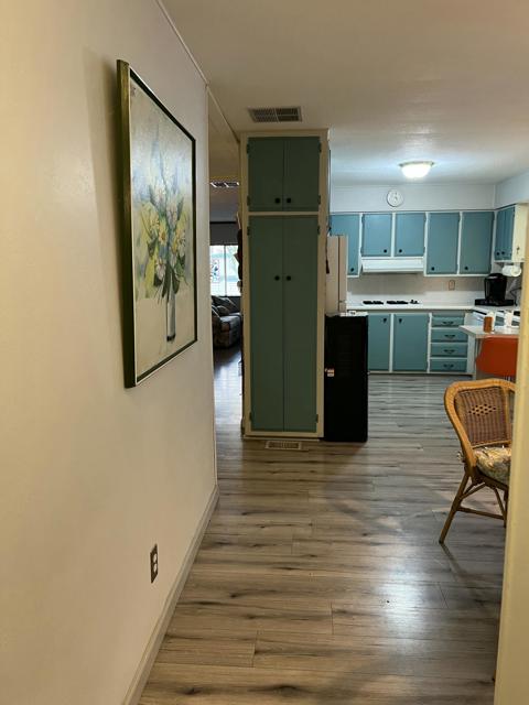 257 Del Mar, Palm Springs CA: https://media.crmls.org/mediaz/9d07e96f-dd19-44da-909b-3927784f8958.jpg