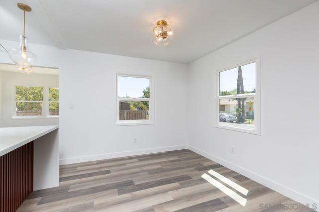 4361 Alamo Dr, San Diego CA: https://media.crmls.org/mediaz/9d0946ff-2505-4507-9bad-fb89ea77c2c4.jpg