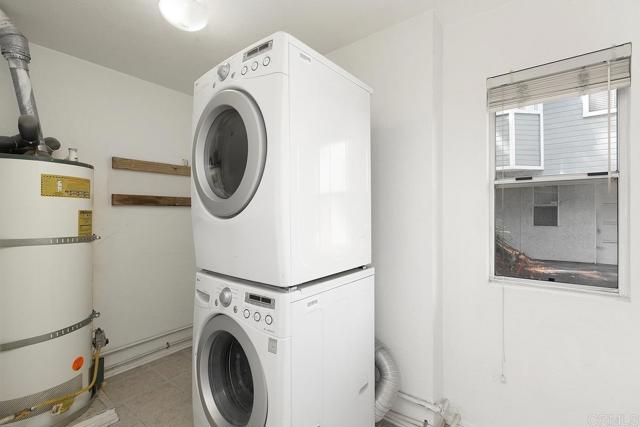 9910 Scripps Vista Way, San Diego CA: https://media.crmls.org/mediaz/9d0adf8b-4ff4-4f01-bbd1-bb39161c28ae.jpg