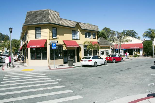 4380 Diamond Street, Capitola CA: https://media.crmls.org/mediaz/9d0ae8f7-468f-440a-9802-3777a6e96895.jpg