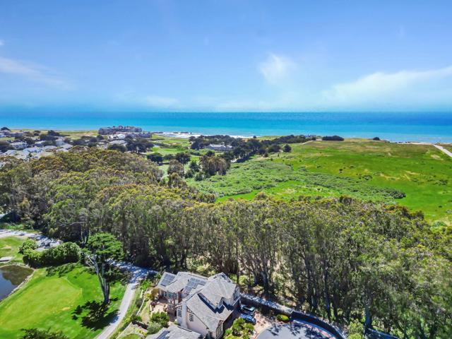 121 Carnoustie Drive, Half Moon Bay CA: https://media.crmls.org/mediaz/9d0b0d46-fa97-4455-9196-f2612fc70d6b.jpg