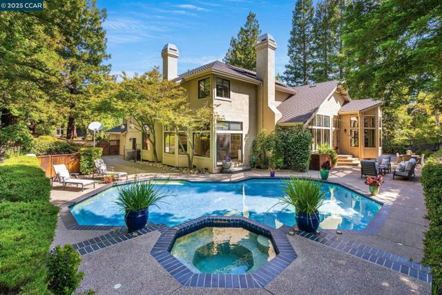 3363 Deer Hollow Drive, Danville CA: https://media.crmls.org/mediaz/9d0b33d0-253b-41e0-bd3e-e775bc6317ac.jpg