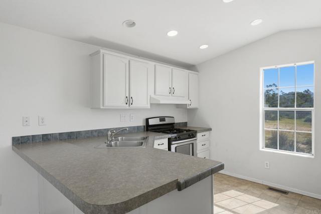 Detail Gallery Image 14 of 74 For 909 Tierra De Luna, Boulevard,  CA 91905 - 8 Beds | 6 Baths