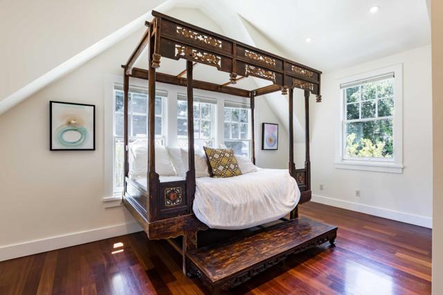154 Bryant Street, Palo Alto CA: https://media.crmls.org/mediaz/9d0b7f99-3e7c-4968-aefc-fa33e1b6465a.jpg